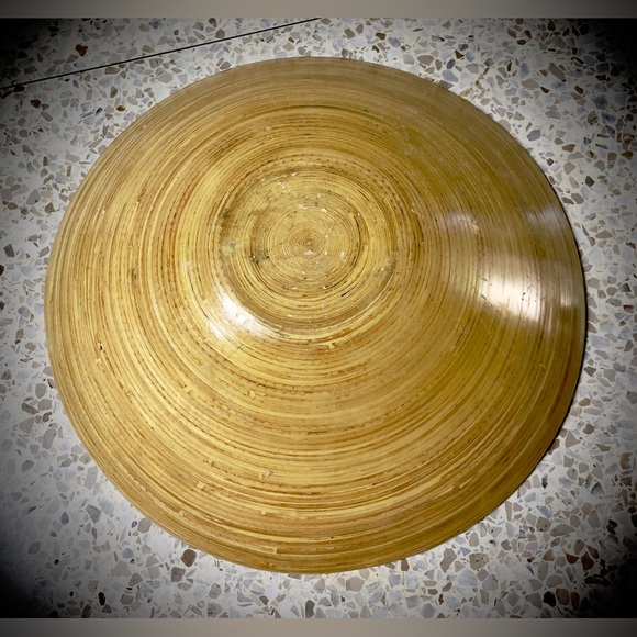 Beautiful Large Handmade Vietnamese Bamboo Shallow Bowl with Varnish - Picture 5 of 8